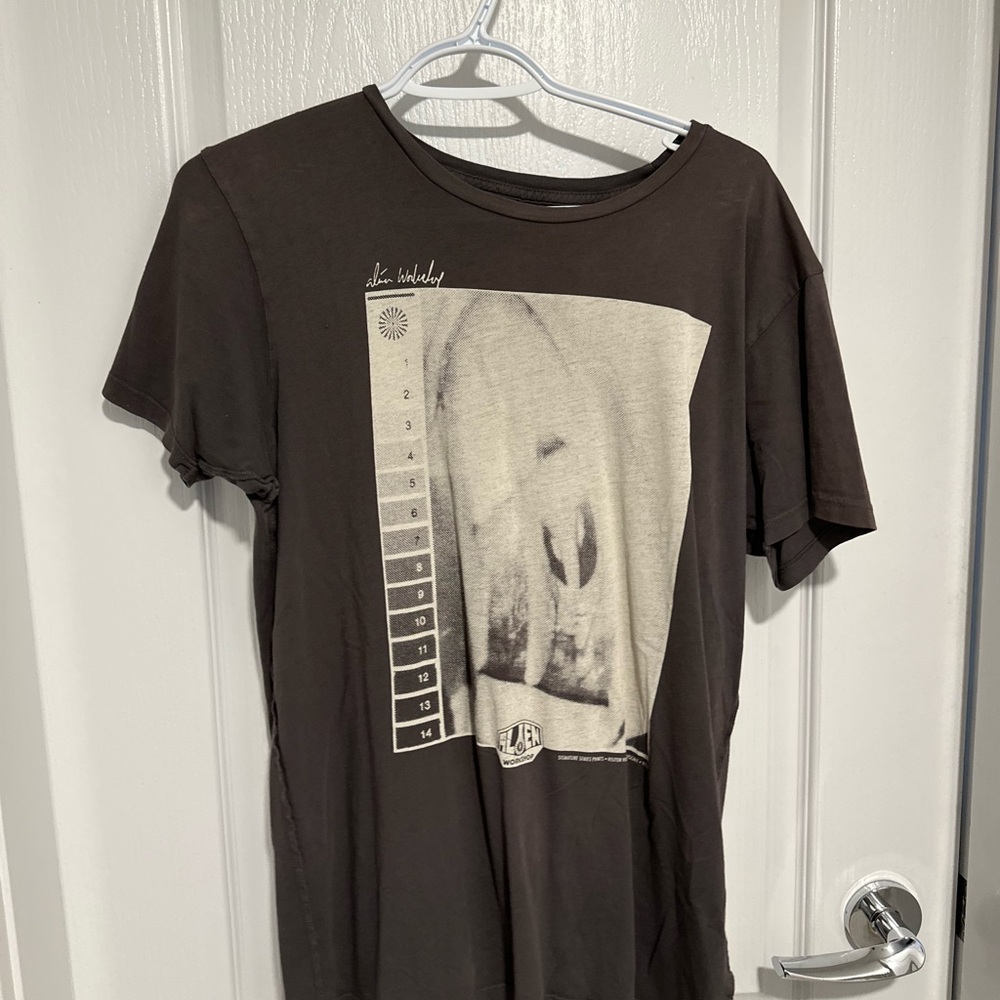 Graphic Print T-Shirt - Black